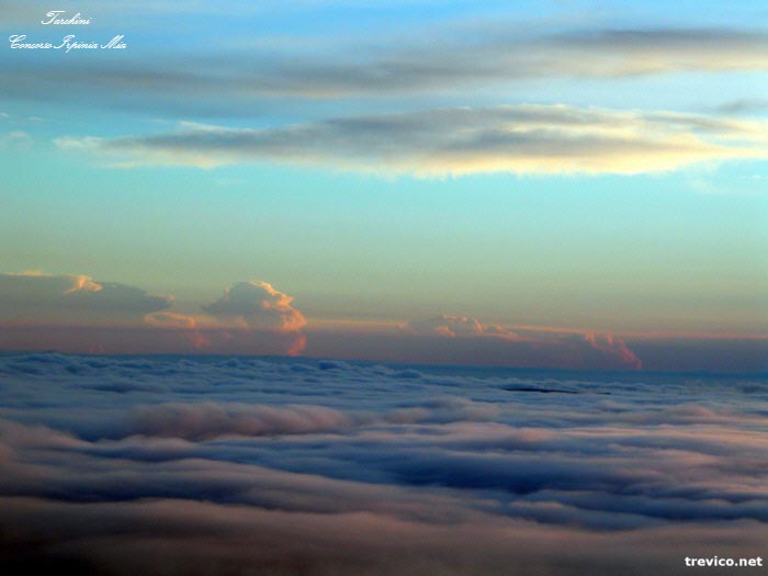 Alba su nebbia